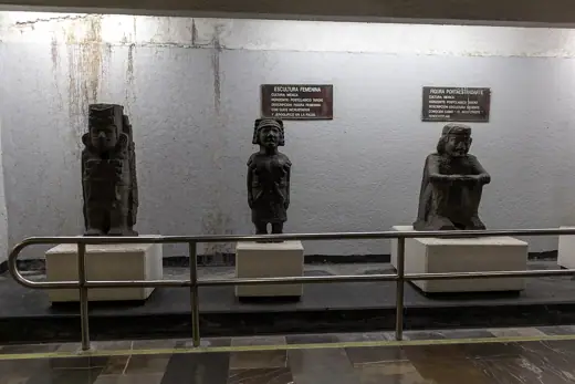 Photo 2: Exterior · Bellas Artes Station of Line 2 of the Mexico City Subway, Cuauhtémoc district, Mexico City