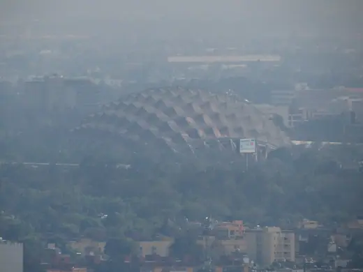 Photo 2: Exterior · Vista de edificios desde la Torre Latinoamericana de la Ciudad de México