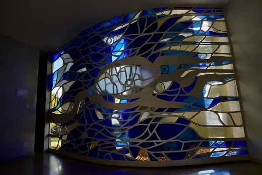 Photo 4: Interior