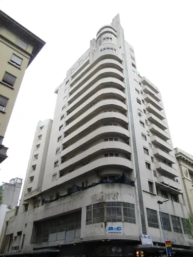 Photo 2: Exterior · Montevideo
