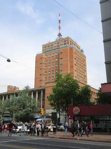 Photo 1: Exterior · Montevideo