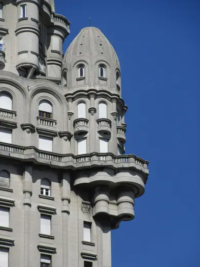 Photo 2: Exterior · Montevideo
