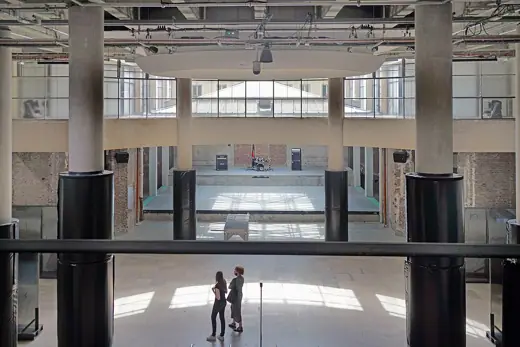 Photo 5: Interior