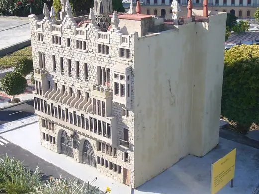 Photo 7: Model · Scale model at the "Catalunya en Miniatura" miniature park : Güell palace