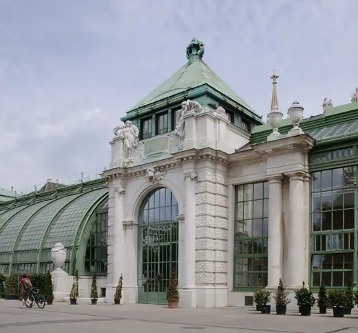 Photo 2: Exterior · The side risalit of the Palmhouse at Burggarten, Vienna