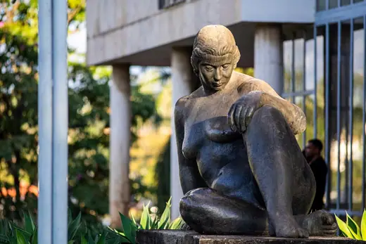 Photo 2: Exterior · bem tombado em Belo Horizonte, Minas Gerais, Brasil