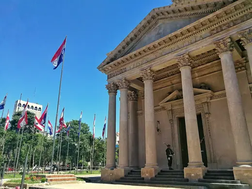 Photo 3: Exterior · Panteón de los Héroes en centro histórico de Asunción