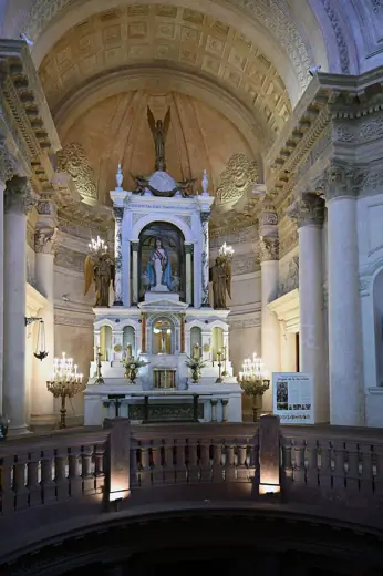 Photo 5: Interior · Retablo de la Virgen de la Asuncion, National Pantheon of Heroes, Asuncion, Paraguay