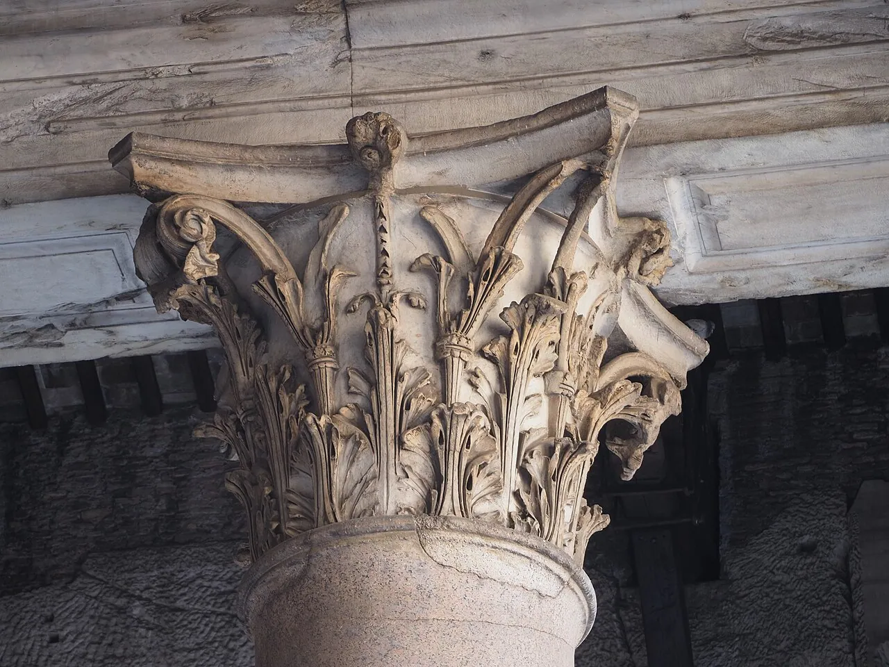 Pantheon: Detail · Pantheon This picture was uploaded via web-app "Wiki Loves Monuments Italia" 