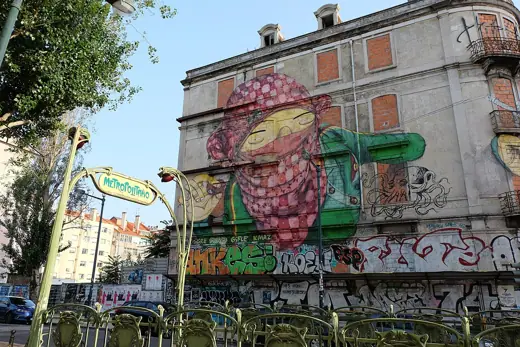 Photo 5: Detail · Os Gêmeos