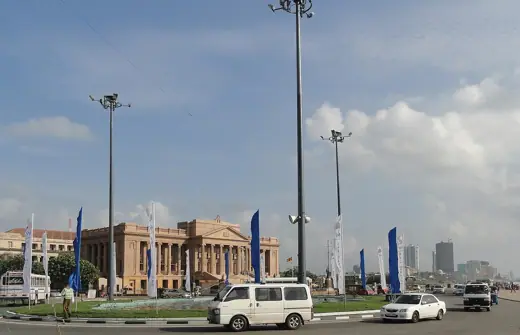 Photo 5: Context · The old parliament building in Colombo , Sri Lanka 