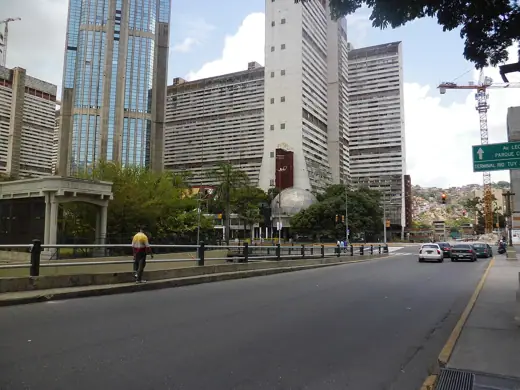 Photo 2: Exterior · Complejo Parque Central, en Caracas avenida Bolívar, Distrito Capital - Venezuela