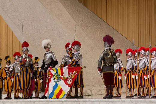 Photo 6: Interior · Swiss guard swearing-in ceremony at the Paul VI Audience Hall