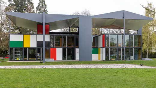 Photo 2: Exterior · Centre Le Corbusier