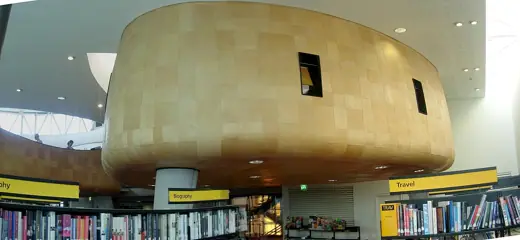 Photo 6: Interior