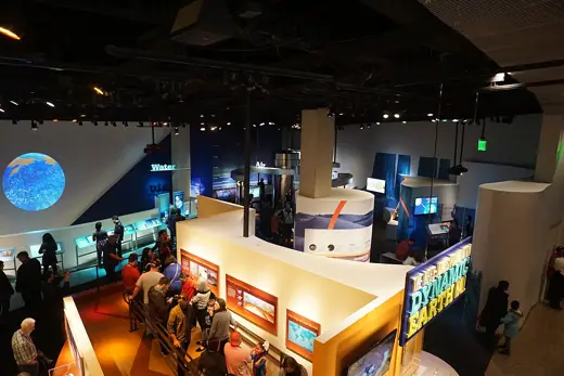 Photo 6: Interior · The Dynamic Earth Hall inside the Perot Museum of Nature and Science in Dallas , Texas ( United States )