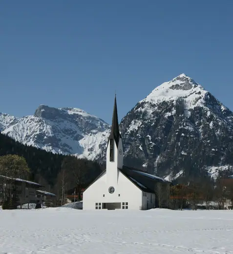 Photo 3: Exterior