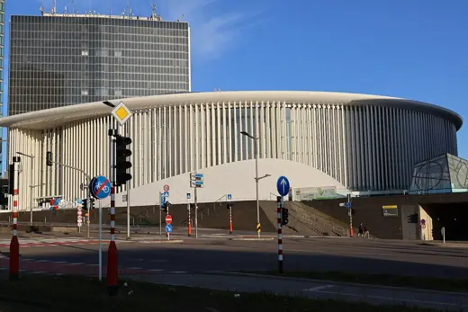 Photo 2: Exterior · La Philharmonie Luxembourg située au quartier européen Le Kirchberg