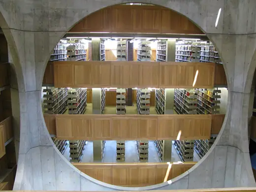 Photo 5: Interior · Phillips Exeter Library, New Hampshire - Louis I