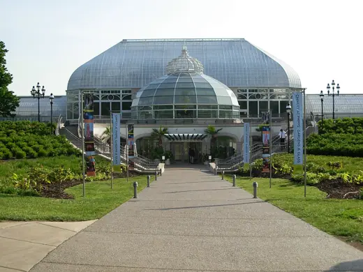 Photo 1: Context · Phipps conservatory in Pittsburgh
