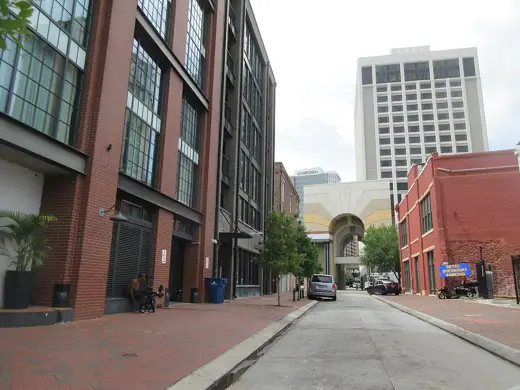 Photo 6: Context