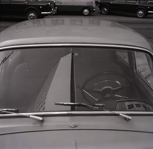 Photo 6: Detail · Servizio fotografico : Milano, 1965 / Paolo Monti