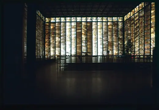 Photo 2: Interior