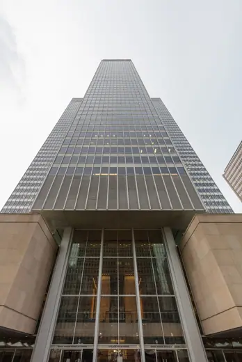 Photo 2: Exterior · 1 Place Ville-Marie, Montreal, Canada