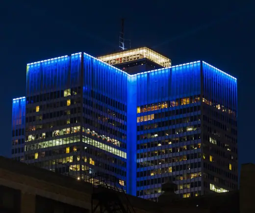 Photo 6: Context · The upper stories of the Place Ville Marie at night as seen from Windsor Station 