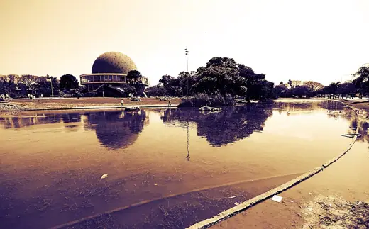 Photo 4: Exterior · The planetarium a long time ago