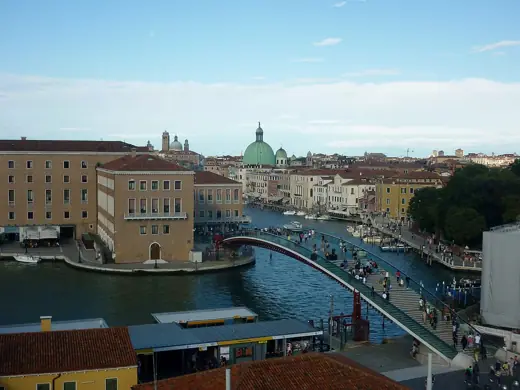 Photo 6: Context · Ponte della Costituzione in Venice, which connects the railwaystation with Piazzale Roma