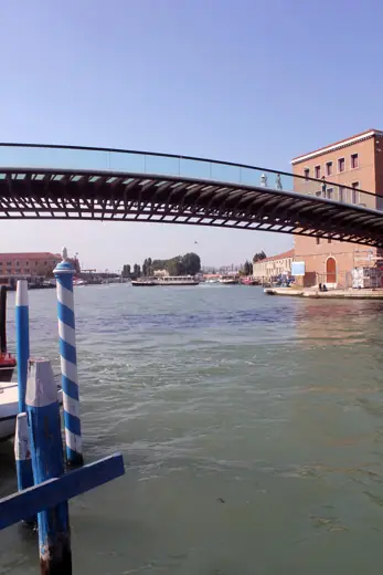 Photo 5: Detail · Ponte della Costituzione Detailansicht