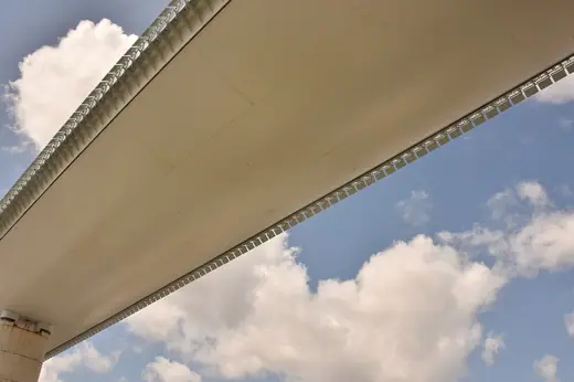 Photo 5: Exterior · Ponte per Genova
