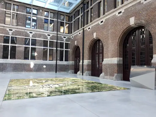 Photo 6: Interior · Entrance hall Harbour House in Antwerp with aerial view photo of harbour