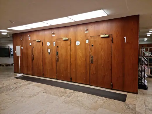 Photo 3: Interior