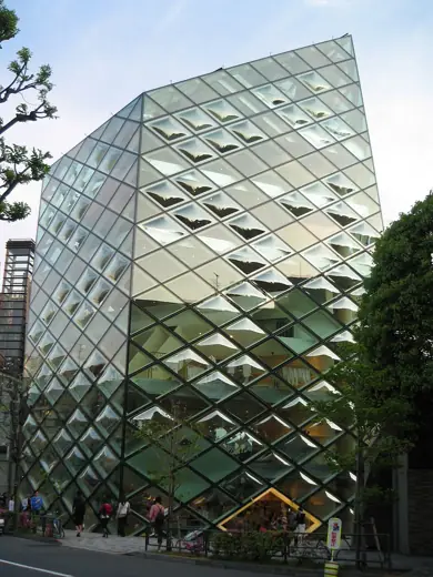 Photo 3: Exterior · PRADA Building