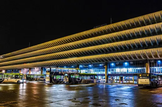 Photo 3: Exterior