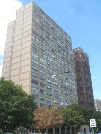 Photo 2: Exterior