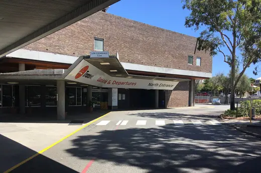 Photo 2: Exterior