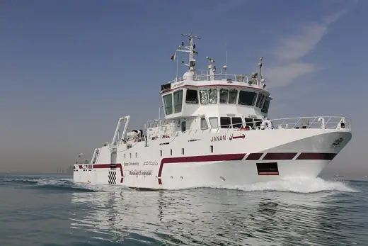 Photo 2: Exterior · research vessel Janan-Qatar University