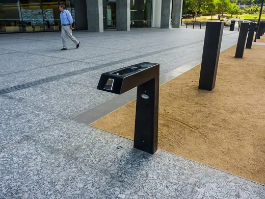 Photo 4: Exterior · Drinking fountains in Queensland