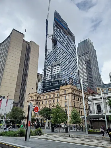 Photo 2: Exterior · Sydney