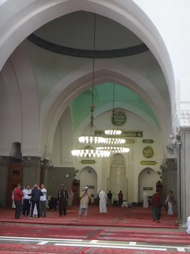 Photo 5: Interior