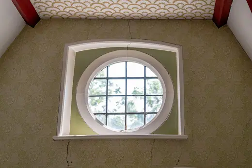 Photo 4: Interior · London: RED HOUSE, RED HOUSE LANE, interior, first floor Bexley
