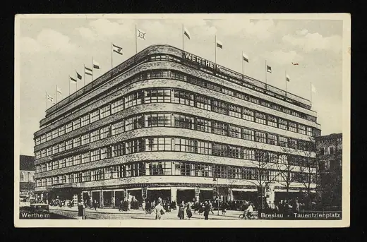 Photo 3: Exterior · Tytuł : Wrocław - Dom Handlowy Renoma