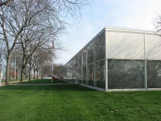 Photo 1: Context