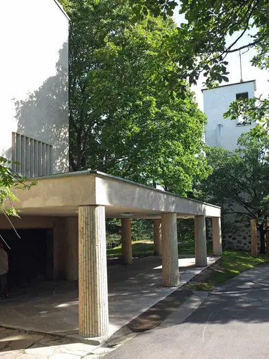 Photo 3: Exterior · Ylösnousemuskappeli (Resurrection Chapel) at Turku cemetery