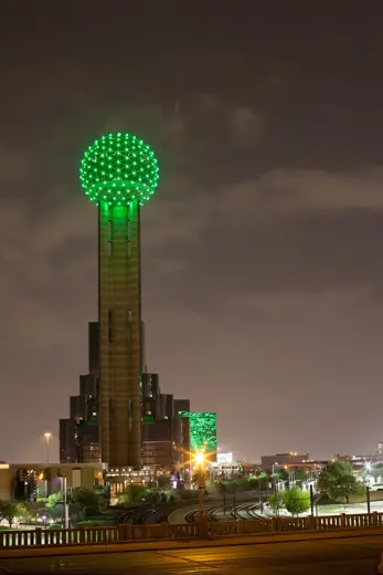 Photo 3: Exterior · dallas, tx