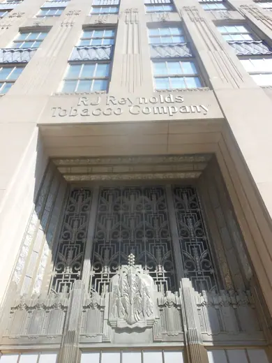Photo 2: Exterior