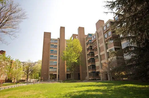 Photo 3: Exterior · Richards Medical Research Laboratories in Philadelphia, PA